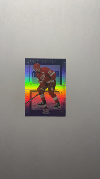 Wayne Gretzky Hockey Great Heroes Steve Yzerman 2000-01 GH6